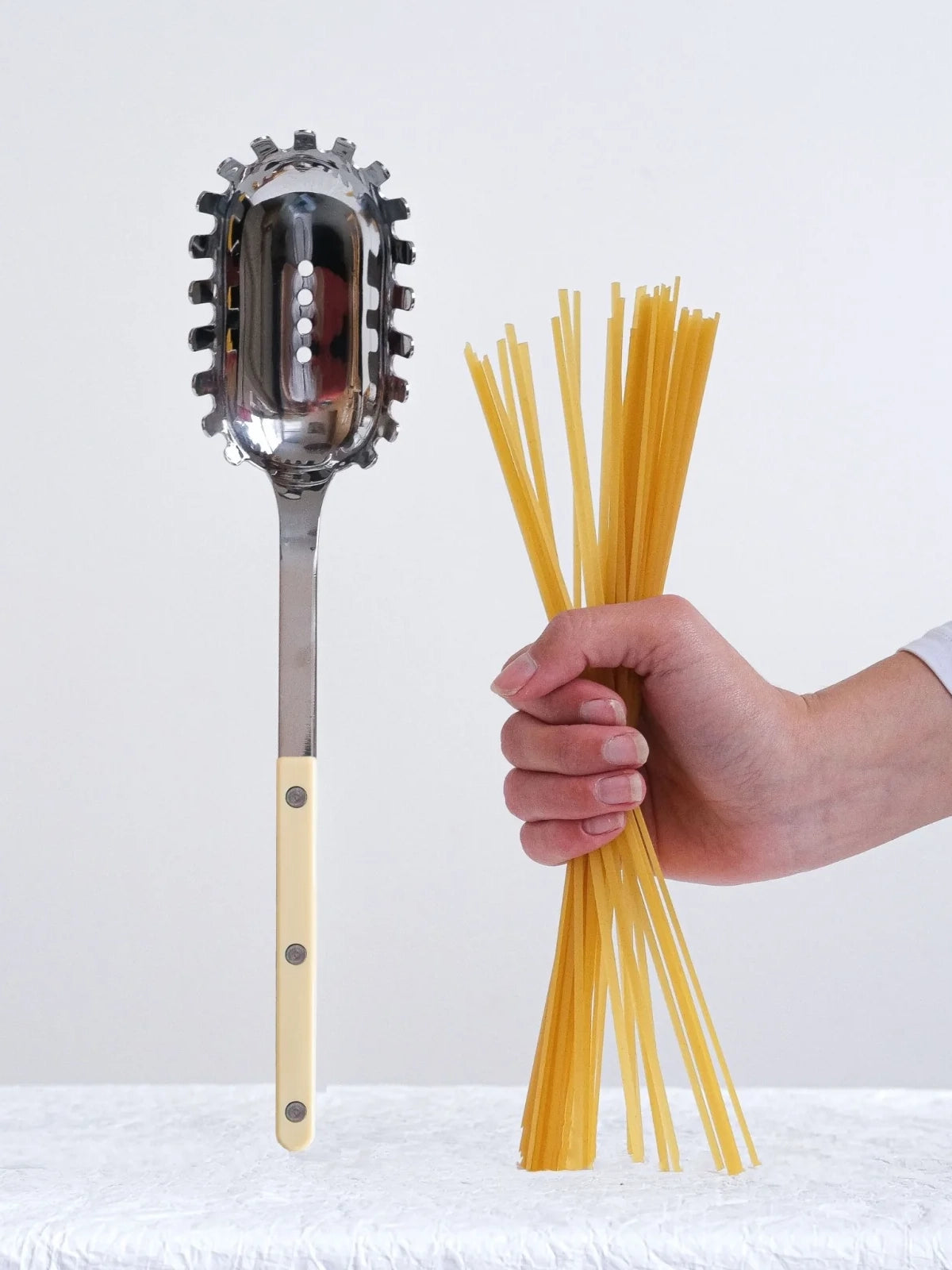 Bistrot Spaghetti server, 3 colour options