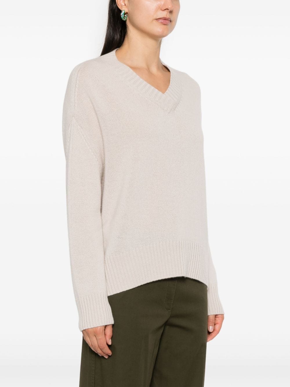 V-neck cashmere sweater, oyster