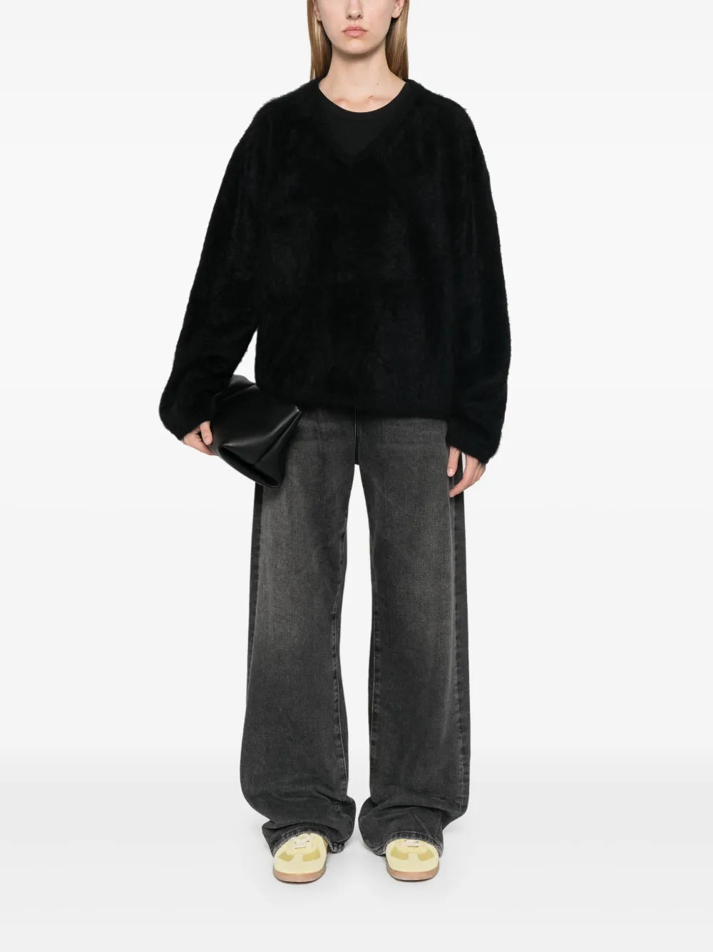 Margareta brushed cashmere V neck sweater, black