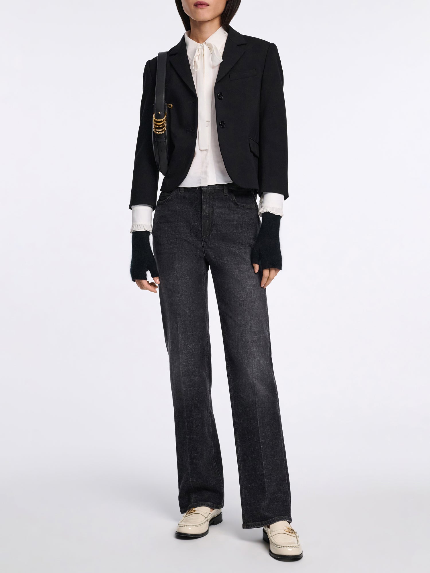 Emotional essence cropped blazer, black