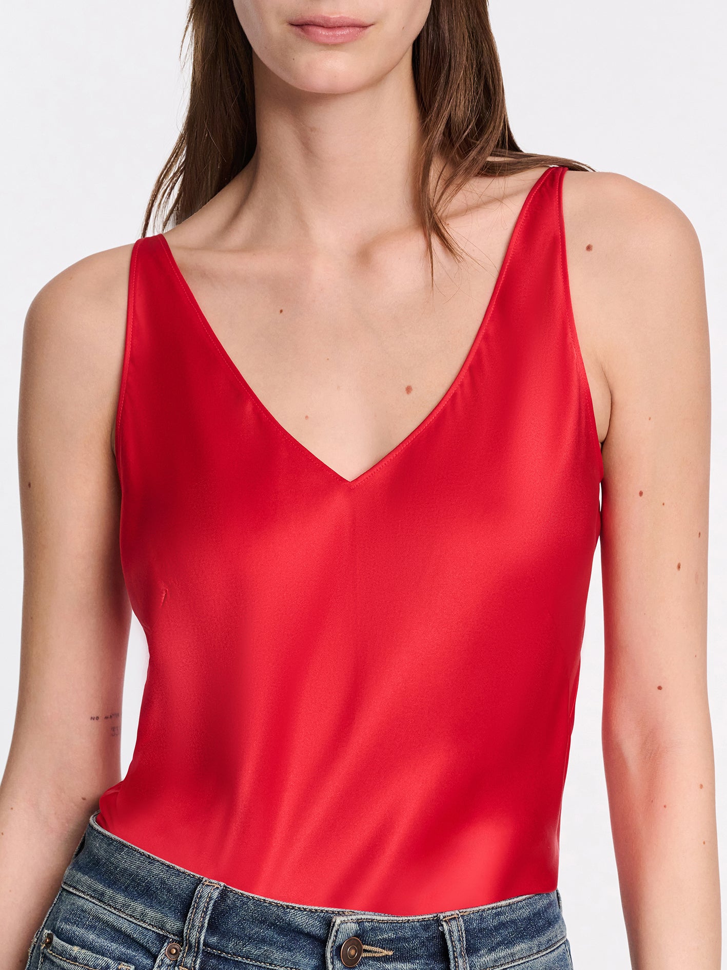 Sense of shine top, bright red
