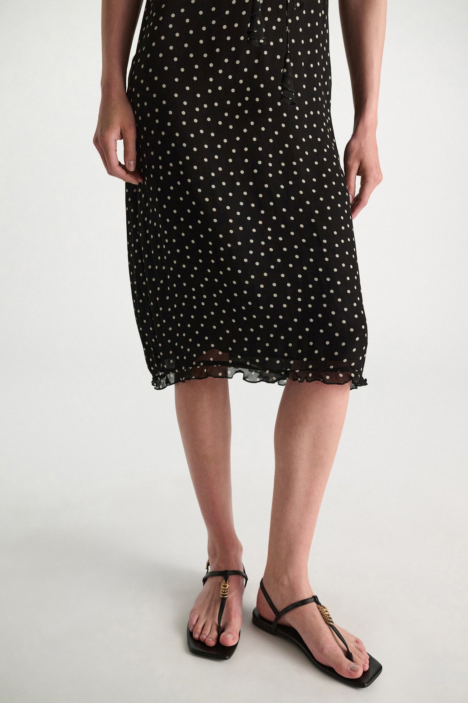 Polka dot dress in viscose georgette, black-white
