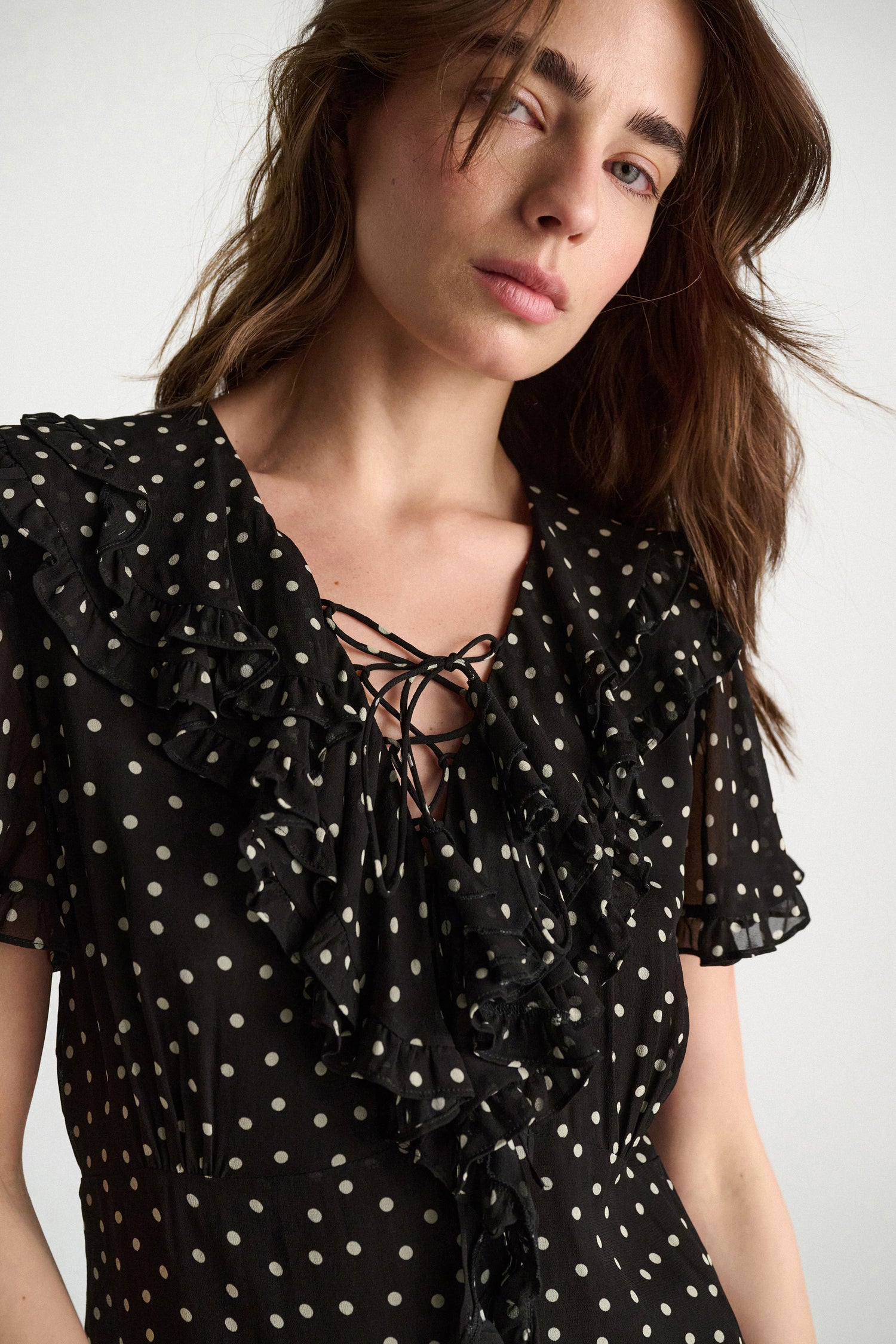 Polka dot dress in viscose georgette, black-white