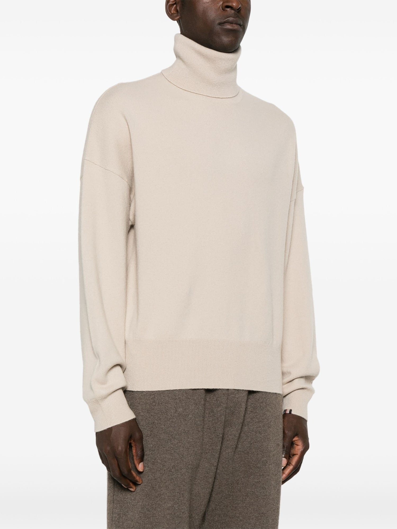 Relaxed turtleneck cashmere sweater n°204 jill, eggshell