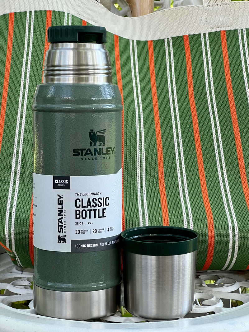 Classic legendary thermos bottle, green (0.75l)