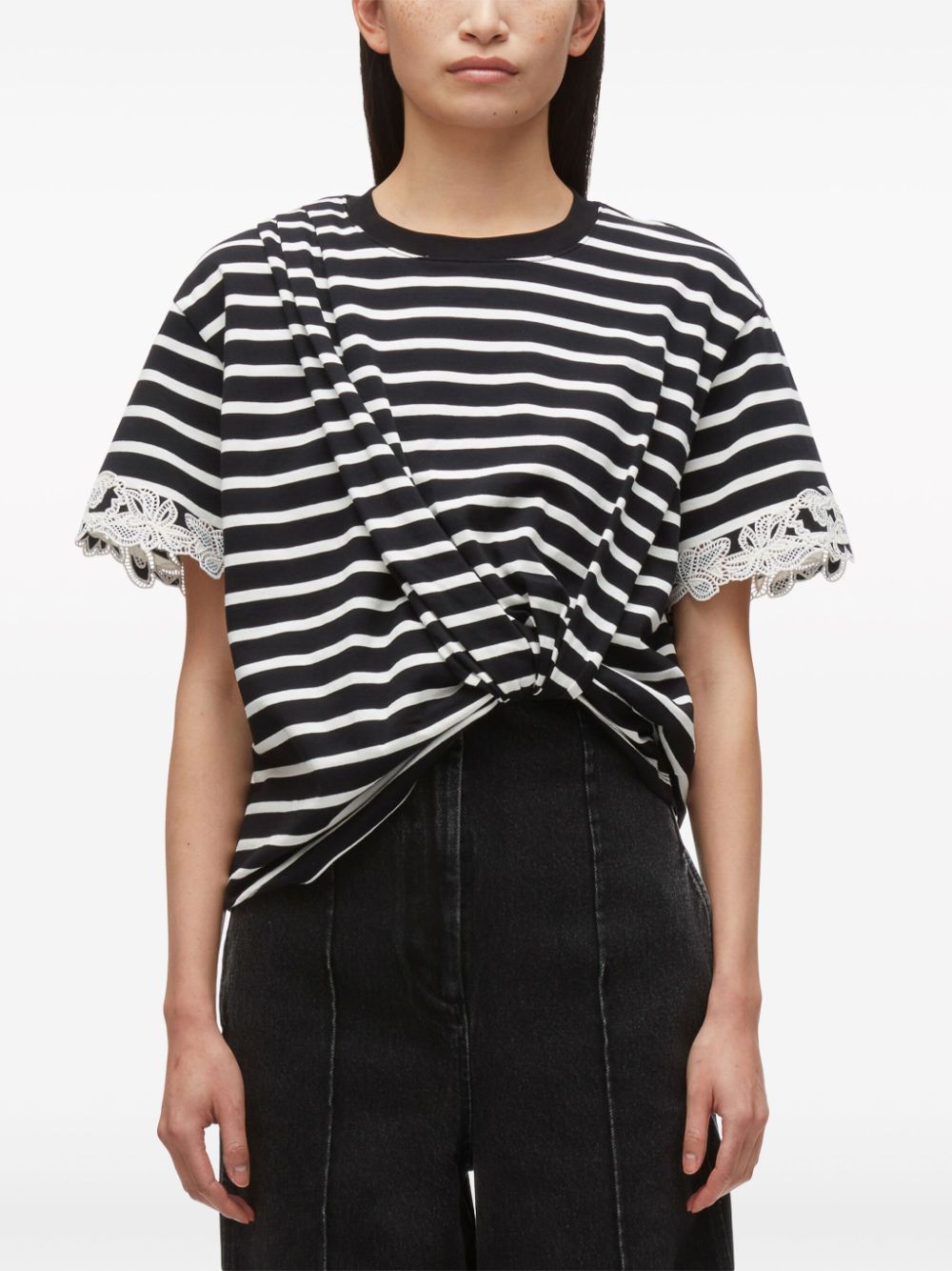 STRIPED DRAPED T-SHIRT W LACE
EMB, black multi stripe