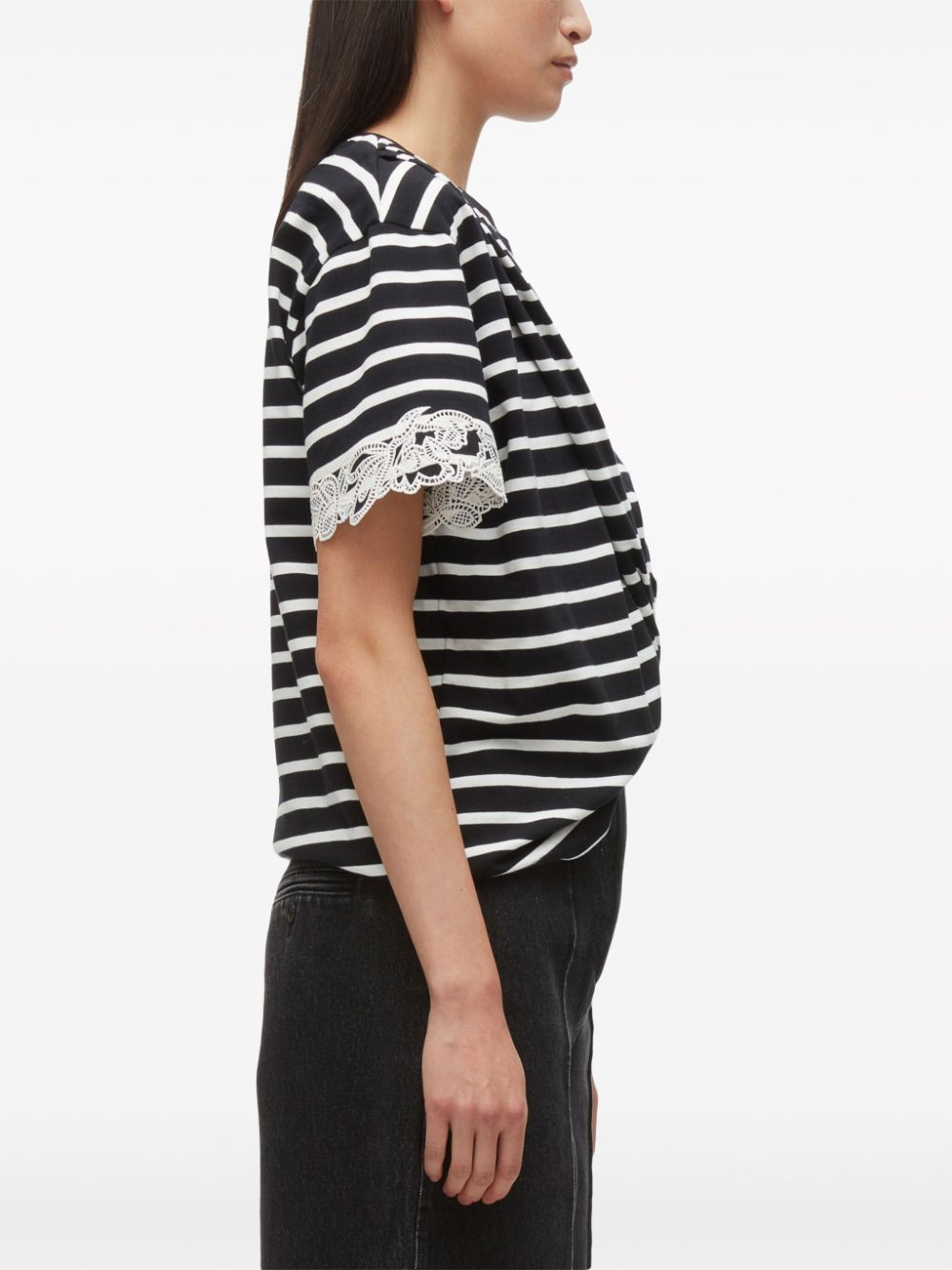 STRIPED DRAPED T-SHIRT W LACE
EMB, black multi stripe