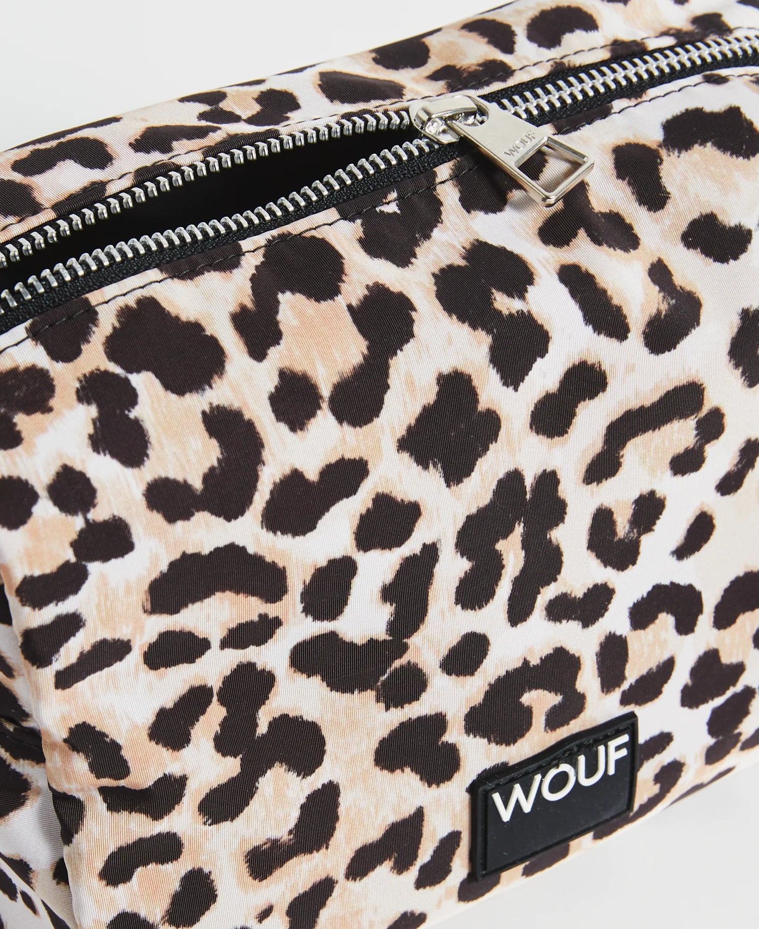 Kim leopard spot toiletry bag