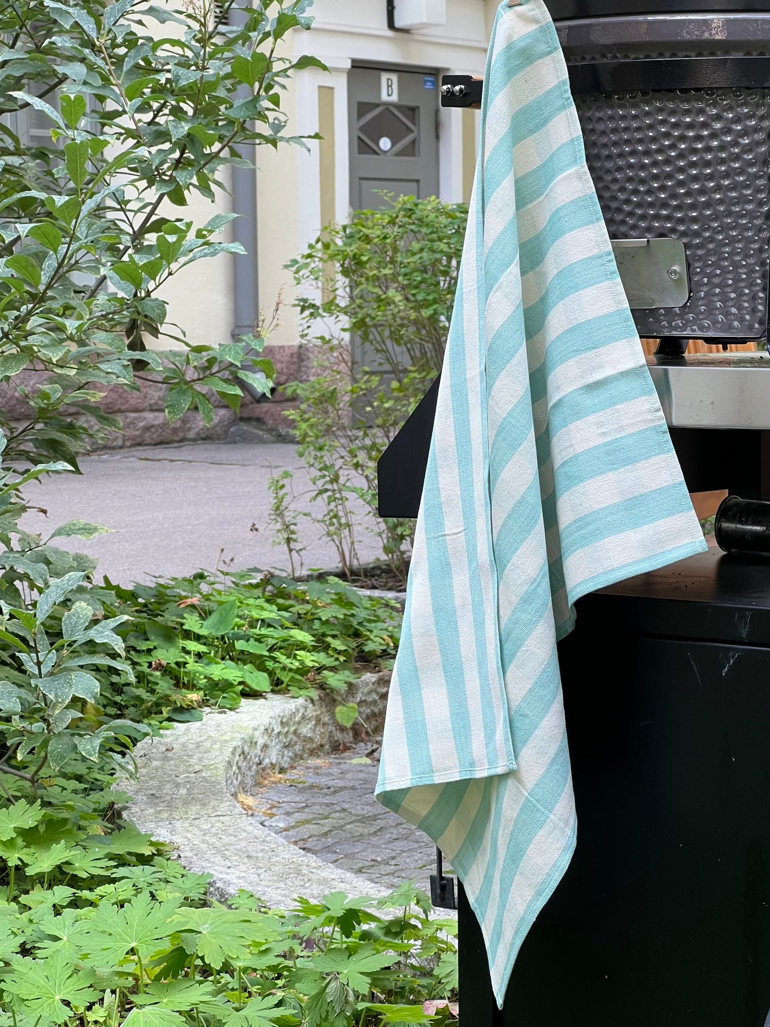 Cotton kitchen towel, Celadon green/Off-white