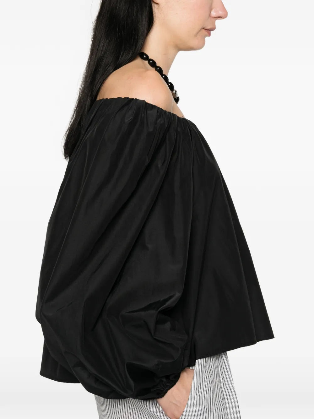 Chic off-shoulder taffettas couture shirt, black