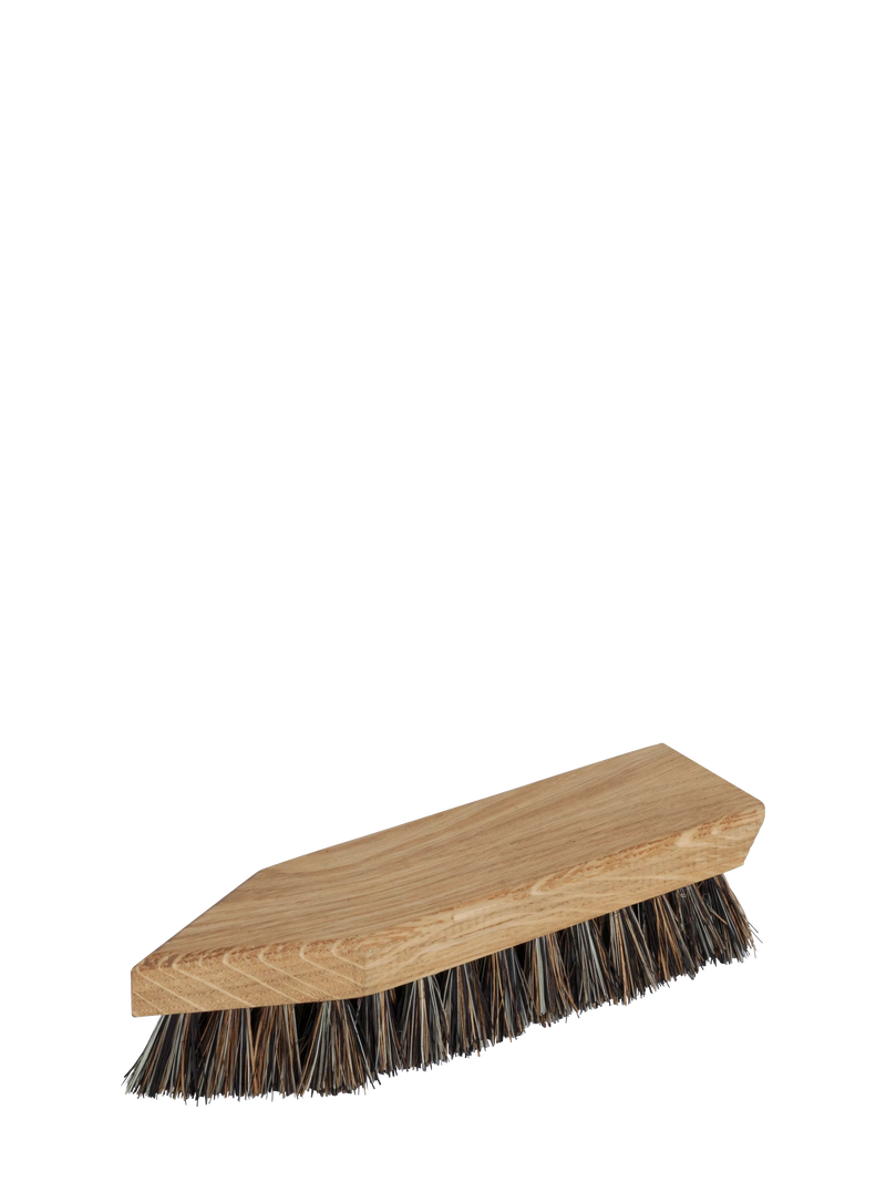 Sharp pointed shoe cleaning brush, oak & coconut fibre