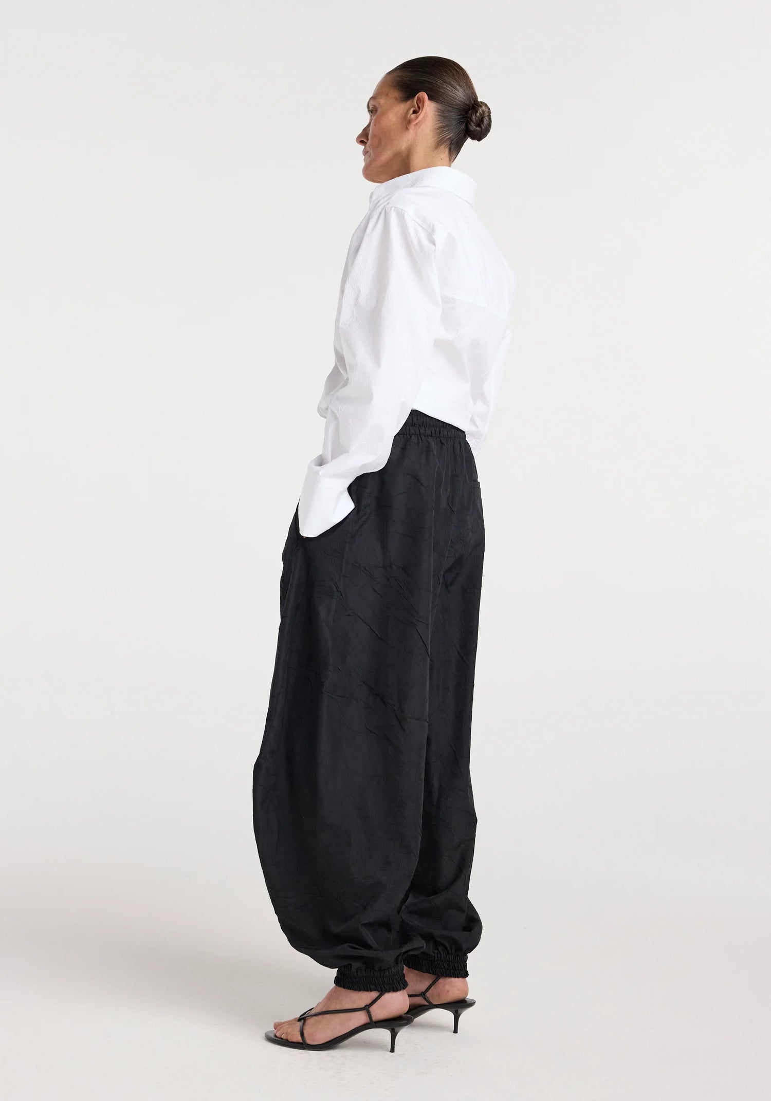 Balloon track pant, black