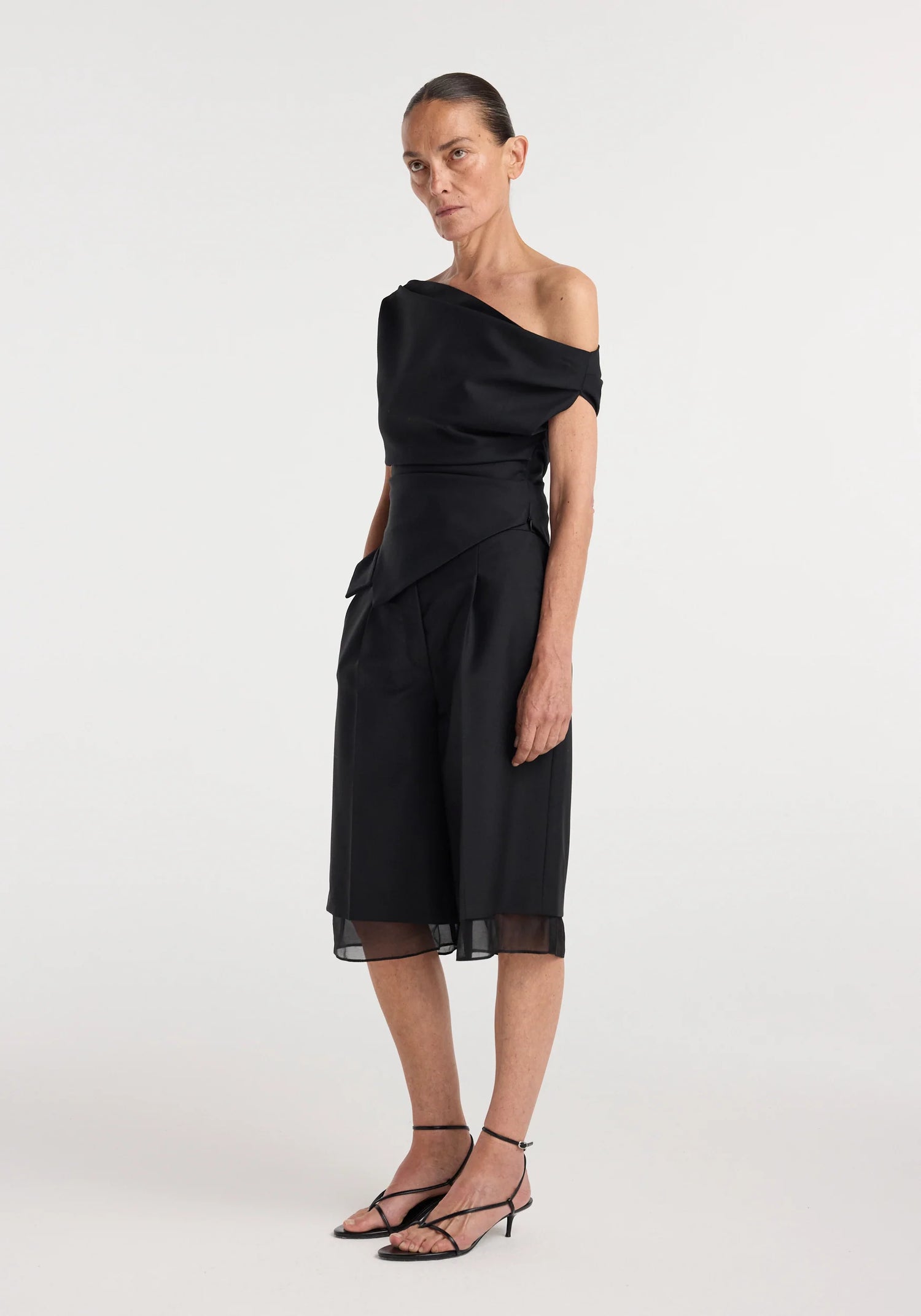 Off-shoulder lapel top, black