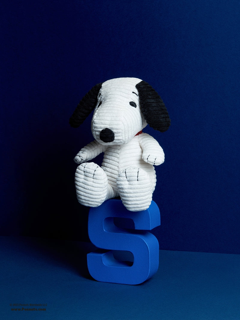 Small Snoopy ECO corduroy soft toy, cream (19 cm)