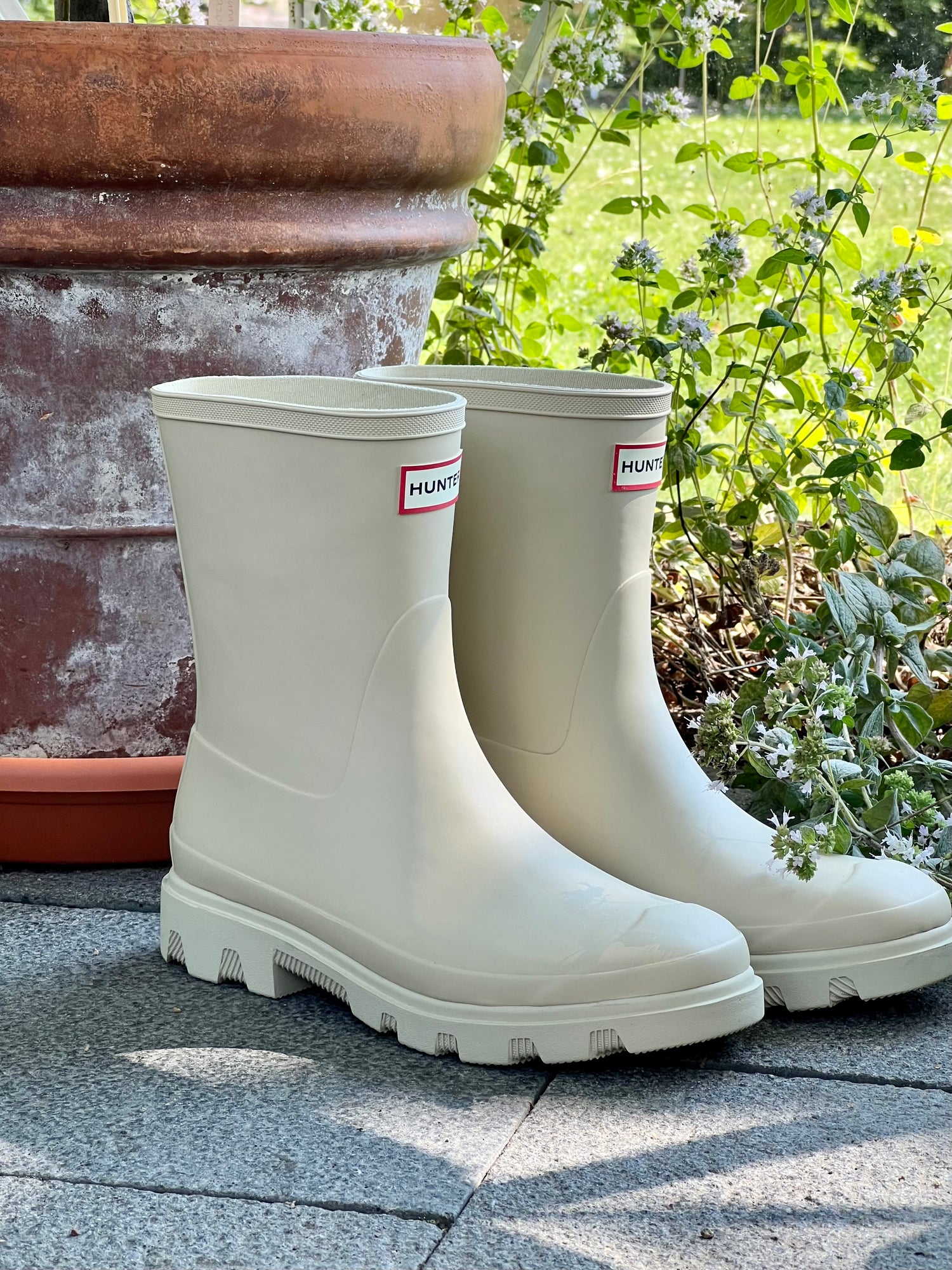 Women's downpour short boot, gravel
