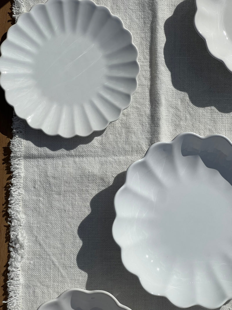 Oyster small plate, sand (20 cm)
