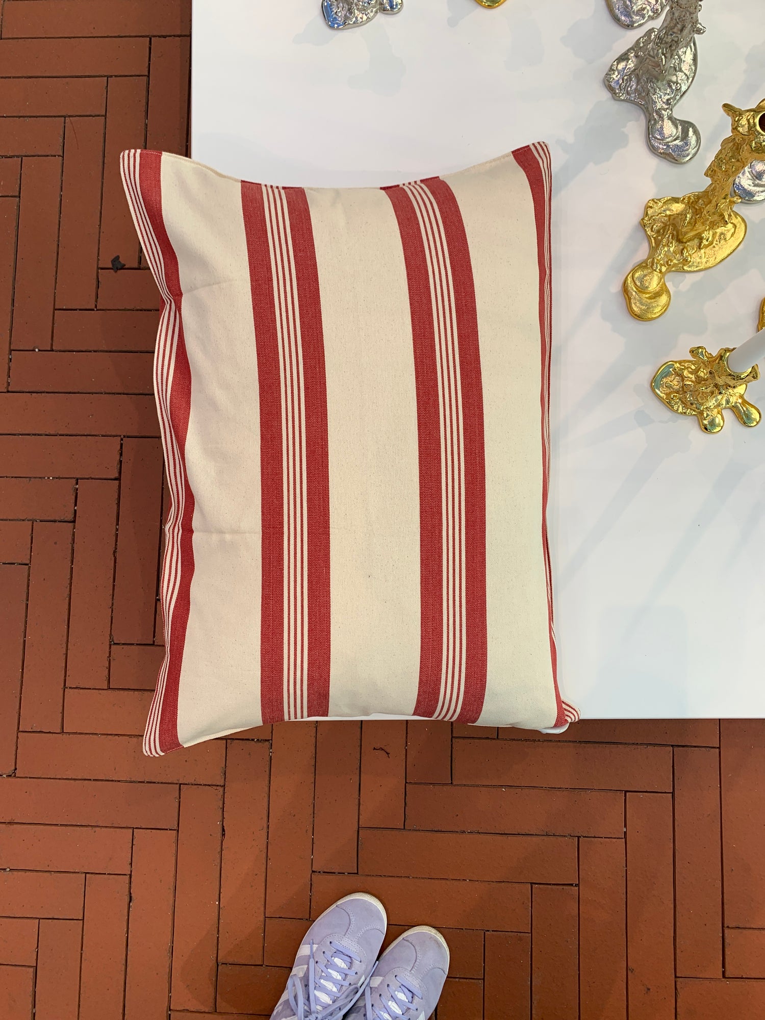 Cushion cover, envelope closure, 50 x 70 cm no 5 red stripes