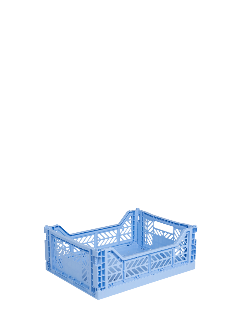 Easy to fold when not in use, the Aykasa medium size plastic storage crate in Baby blue can be stacked on top of each other and the colour range has a perfect hue for any room.