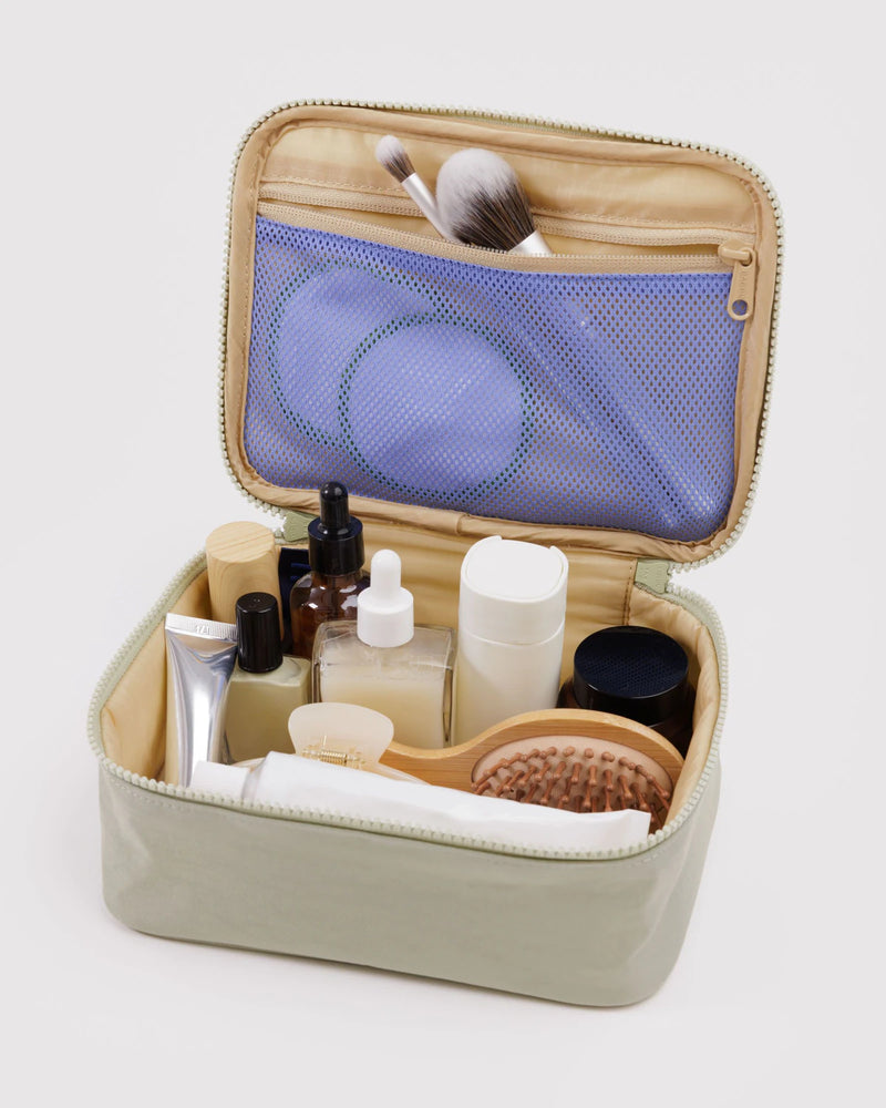 Small cosmetic case, celadon green