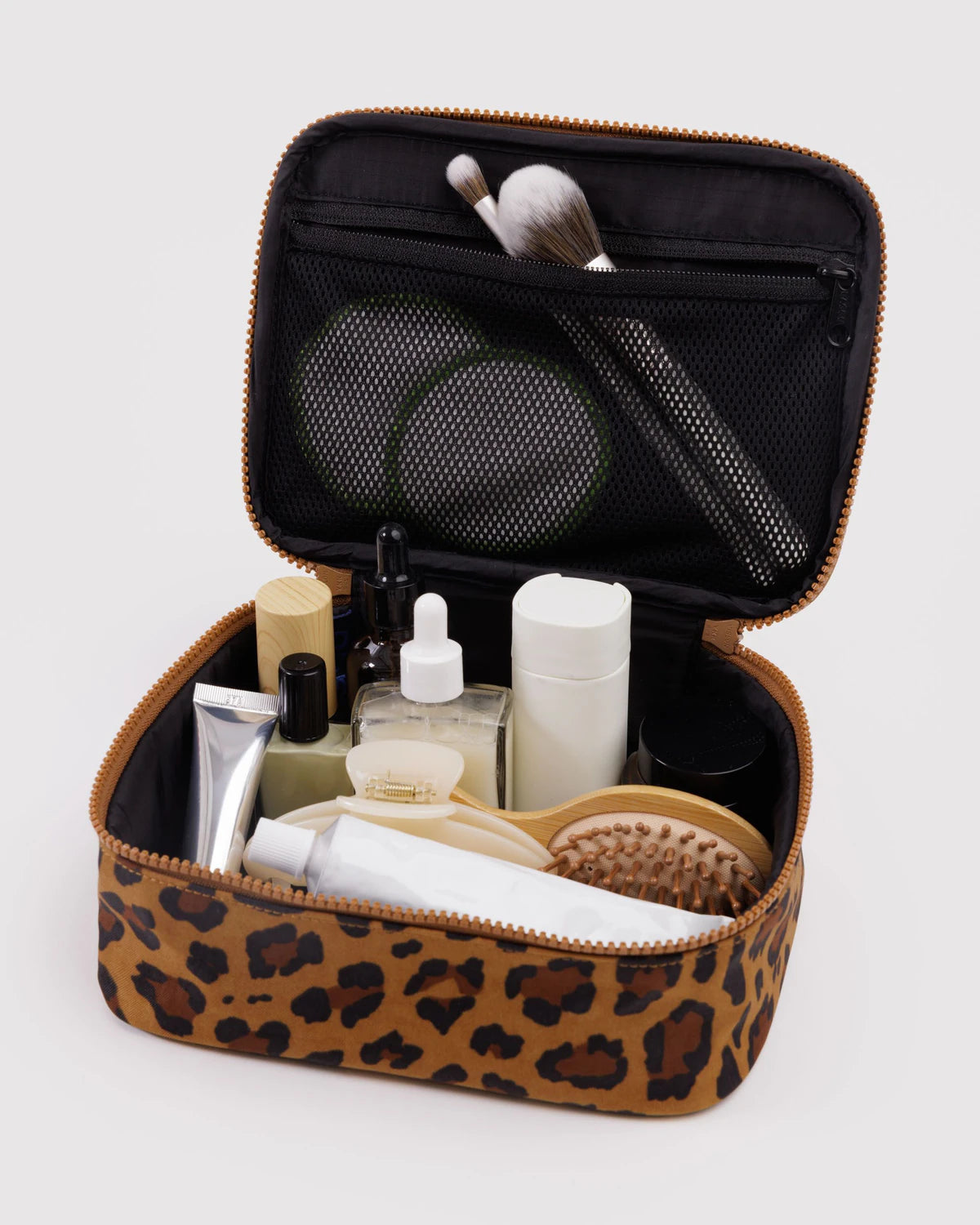 Small cosmetic case, leopard