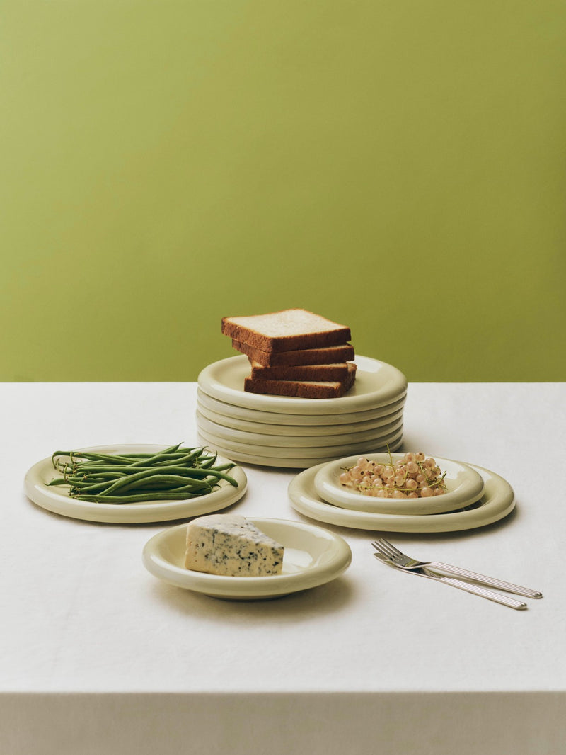 Barro Large Plate (Ø24), Off-white