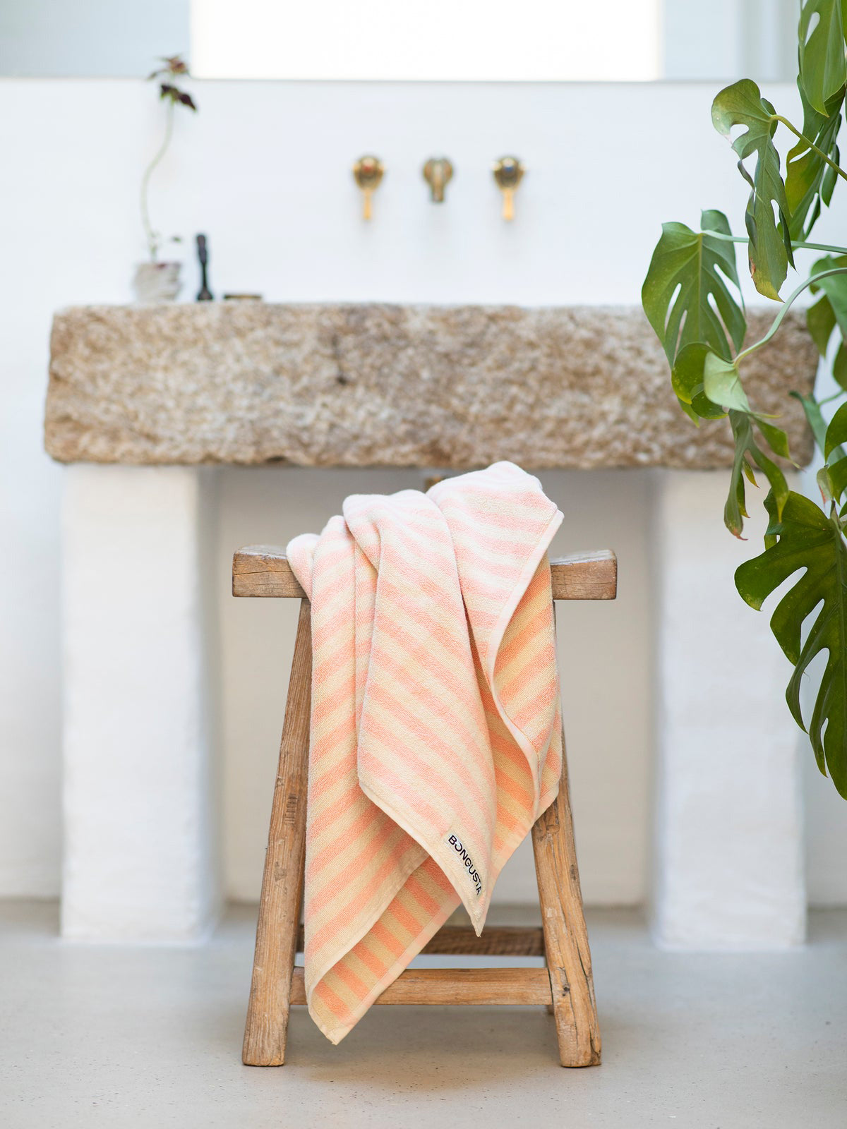 Naram guest towel, tropical with wide stripe
