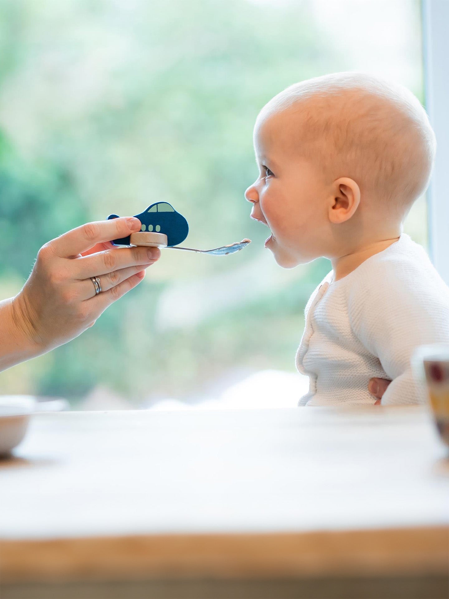 Aeroplane spoon online for babies