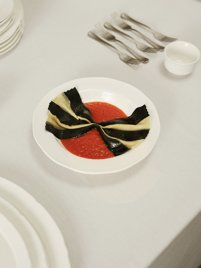 Silhouette medium pasta plate, soft white (⌀22 cm)