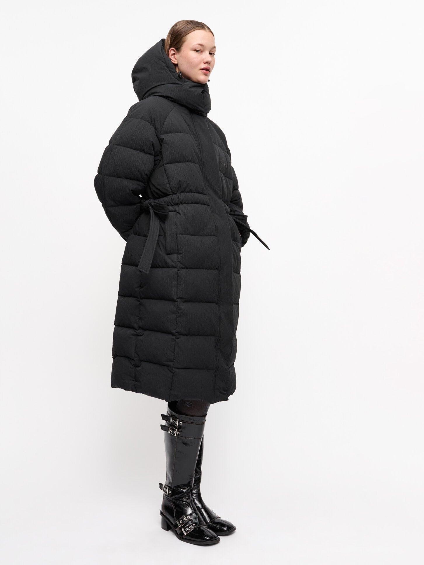 Tech Seersucker Puffer Coat, black