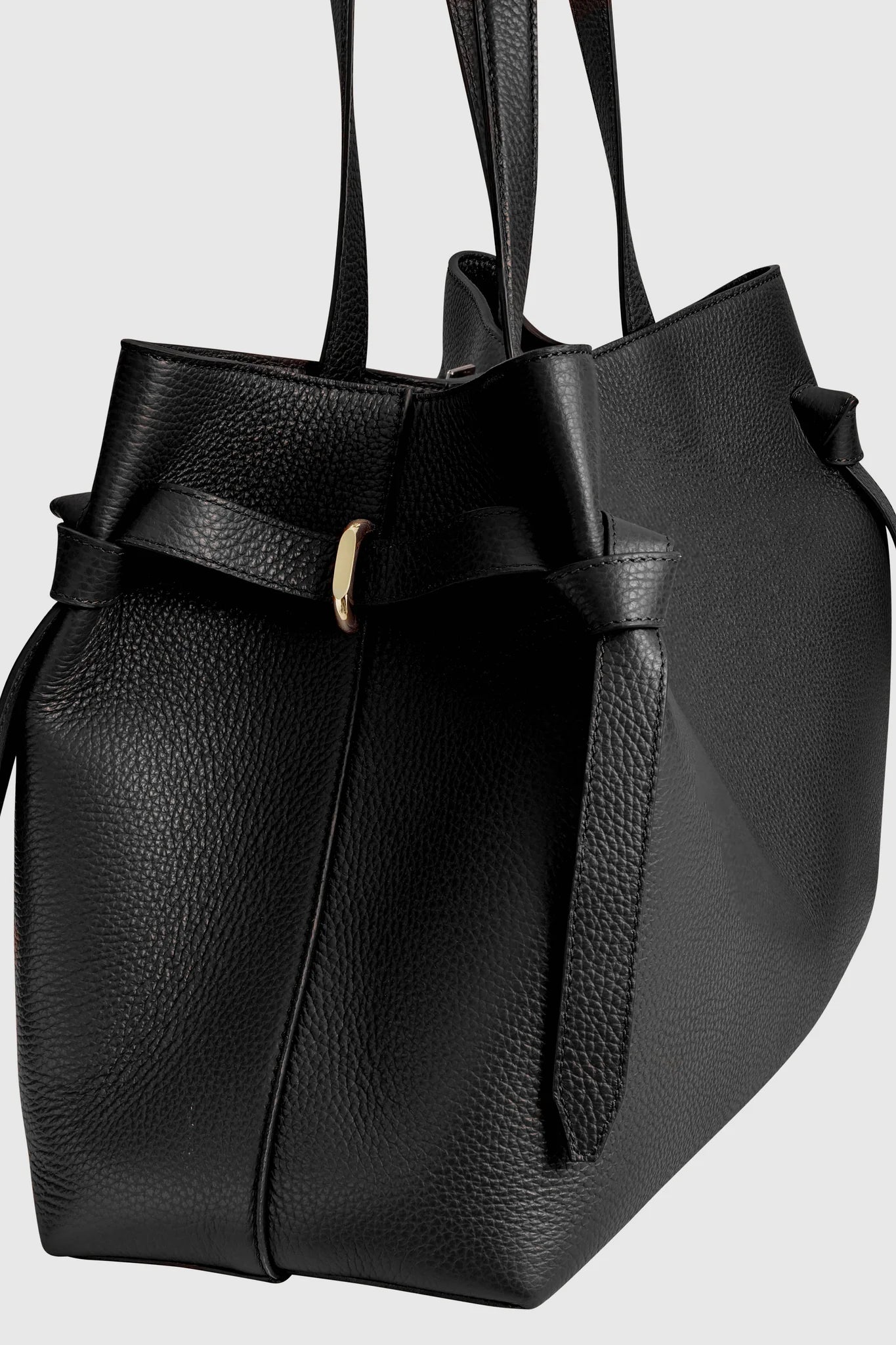 Gyoza tote, black pebble grain leather