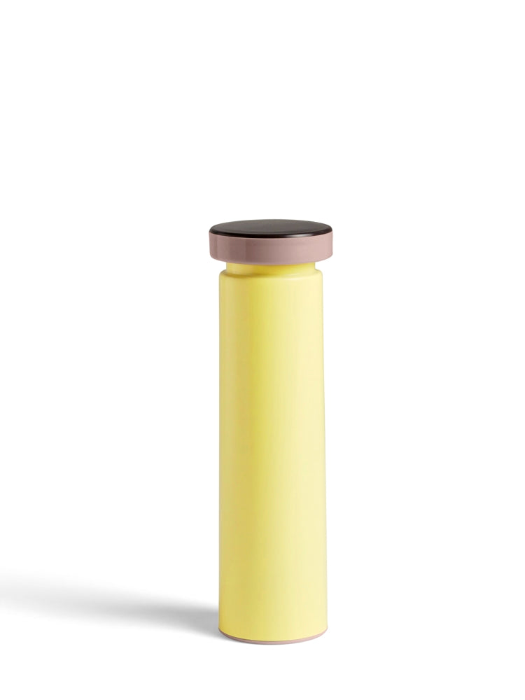 Salt & pepper grinder M, yellow or terracotta