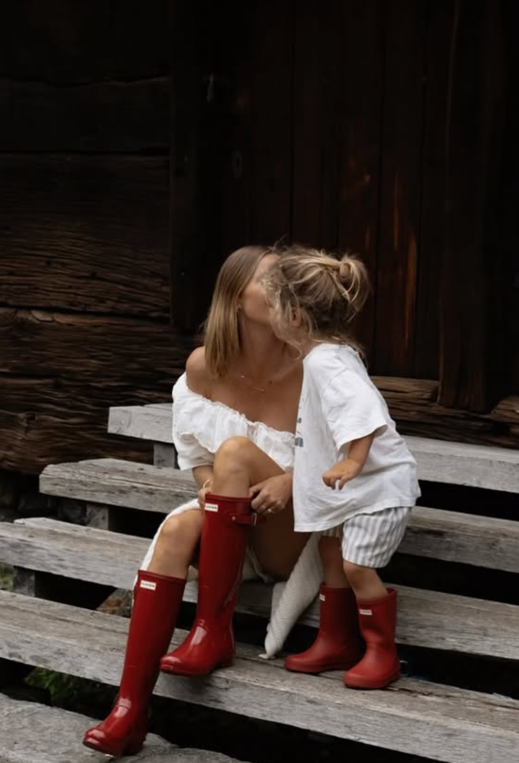 Women's original tall gloss rubber boot, military red