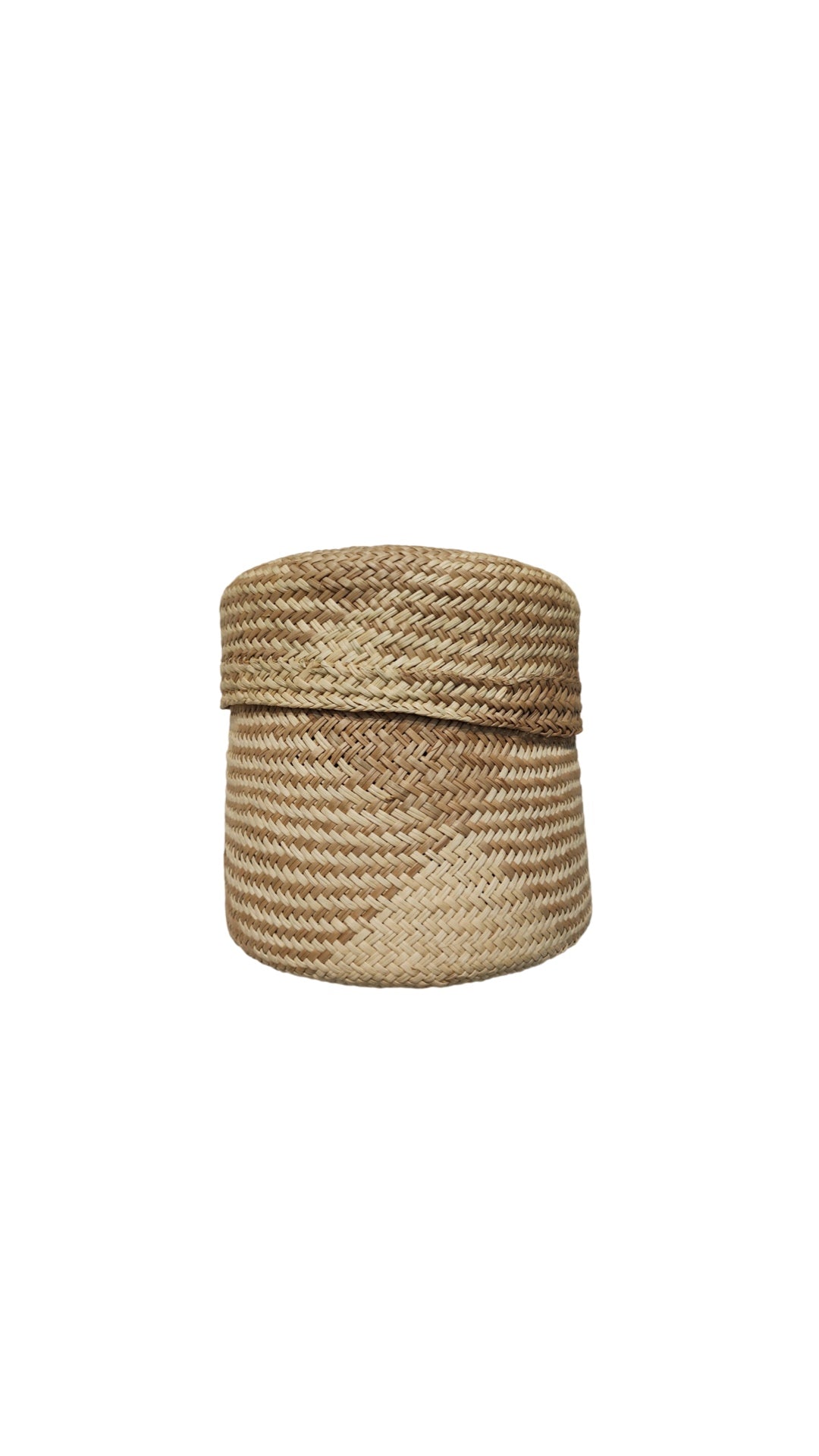 Handwoven iraca basket 'Square Toasted', small