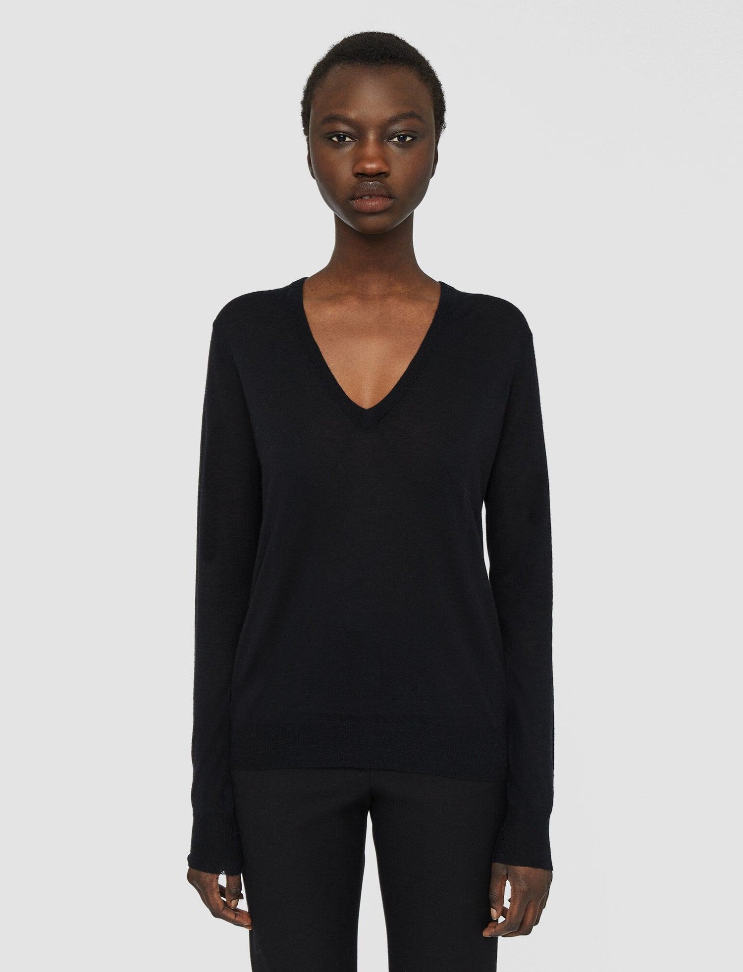 Cashair V-neck jumper, black