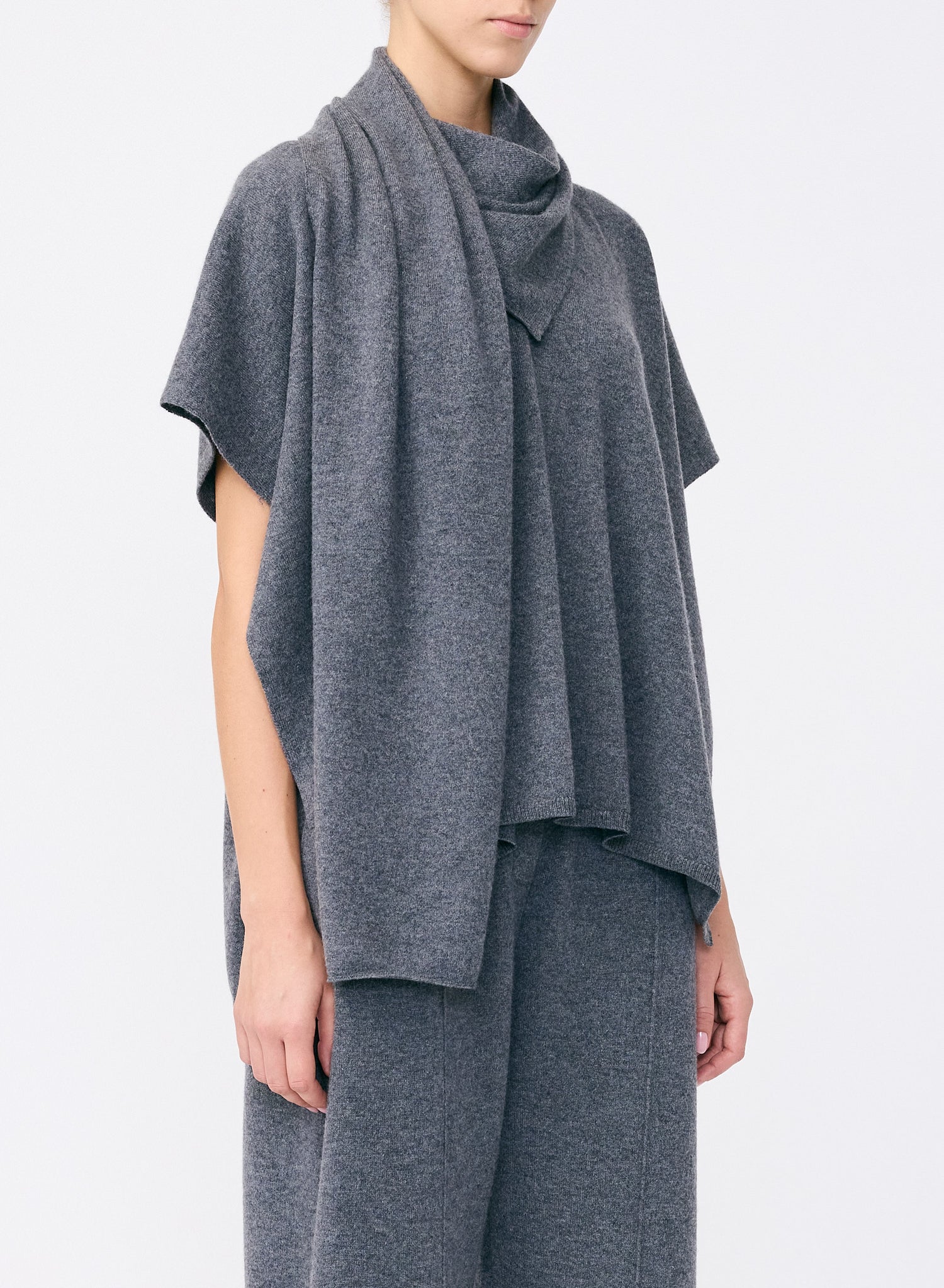 Jordana Cape