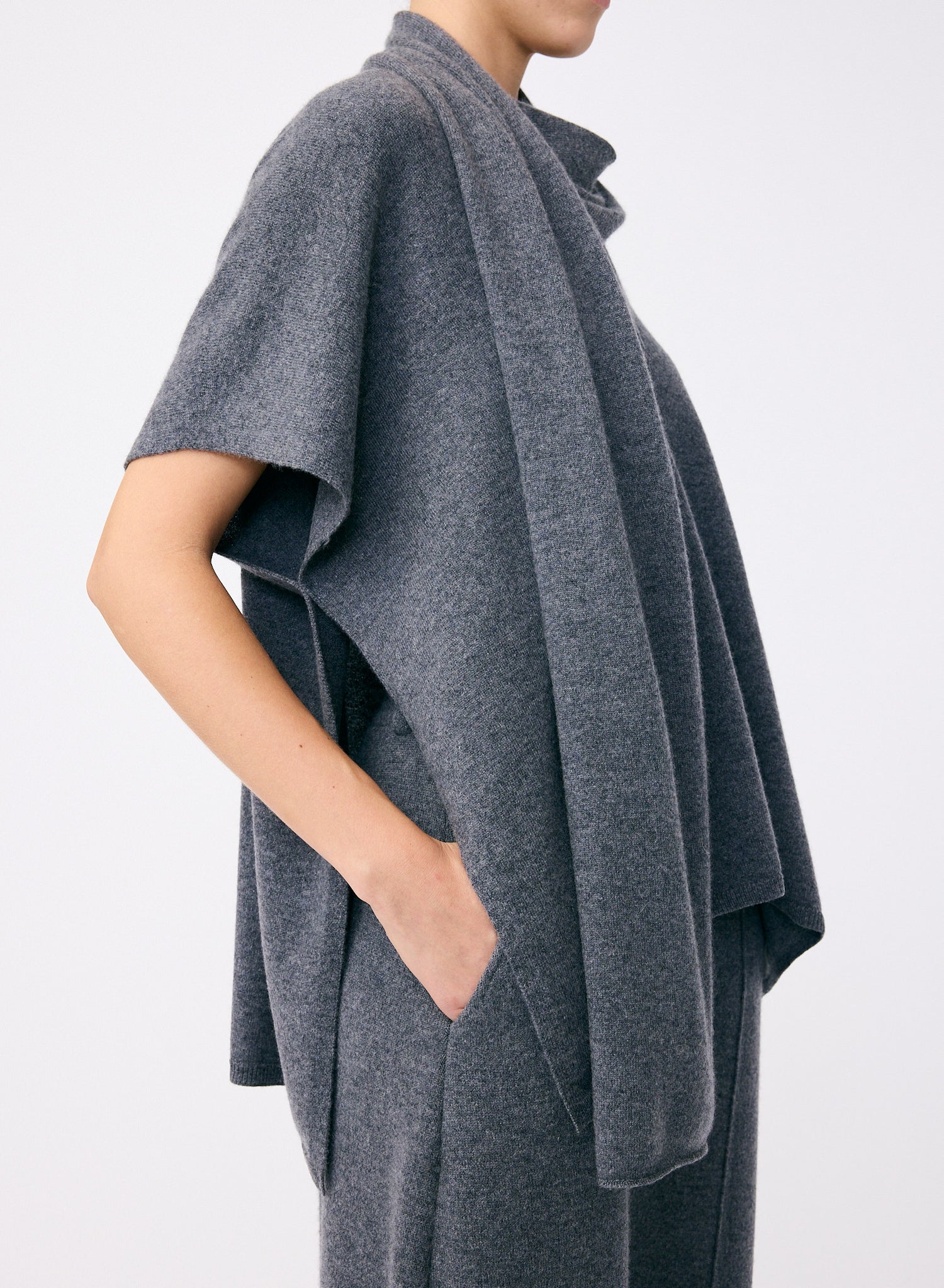 Jordana Cape