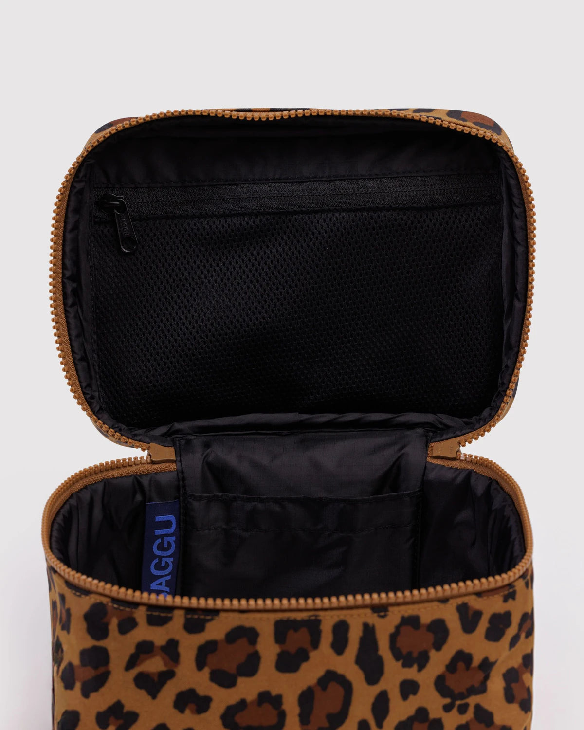 Large cosmetic case, leopard