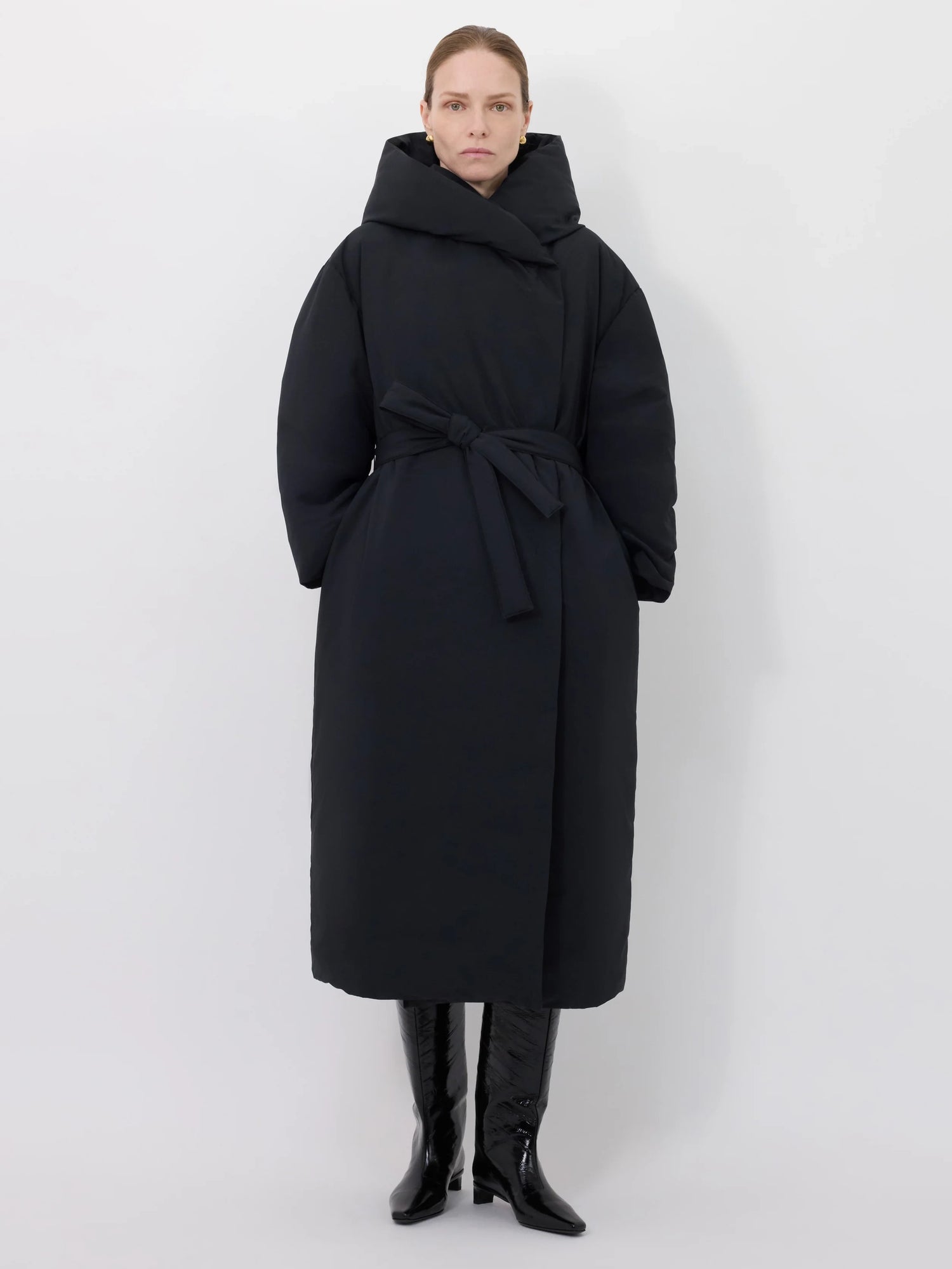 Doris long puffer jacket with hood and belt, black