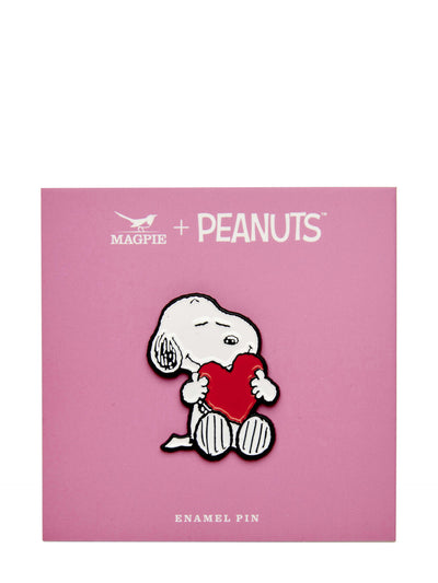Give hugs Peanuts pin, heart