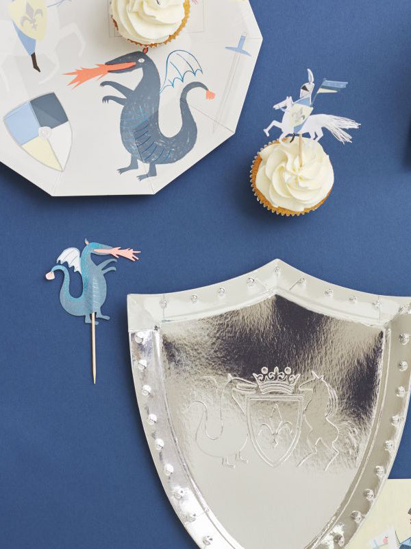 Knight & Dragon paper plates 8-pack