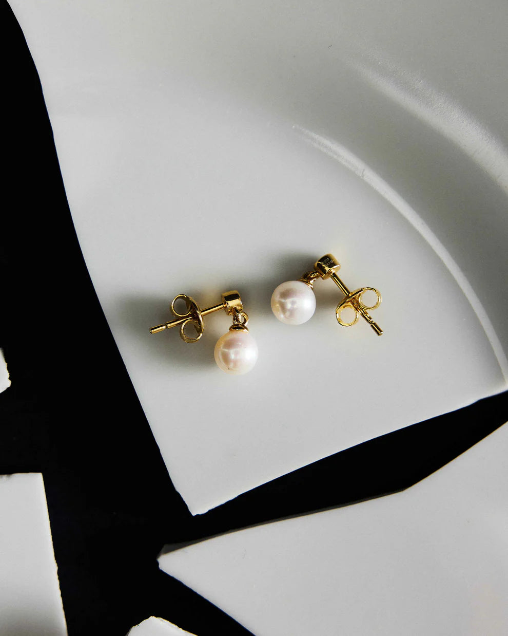 Odile Mini Earrings, gold plated