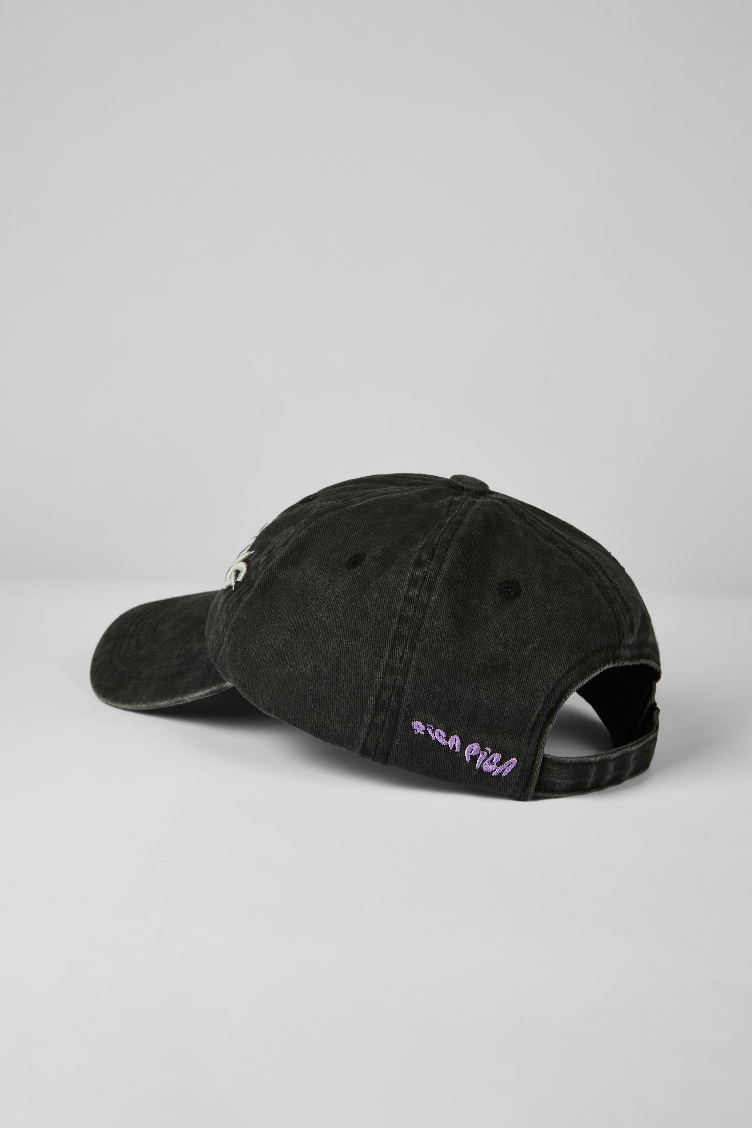 Rrriesling cap, washed black