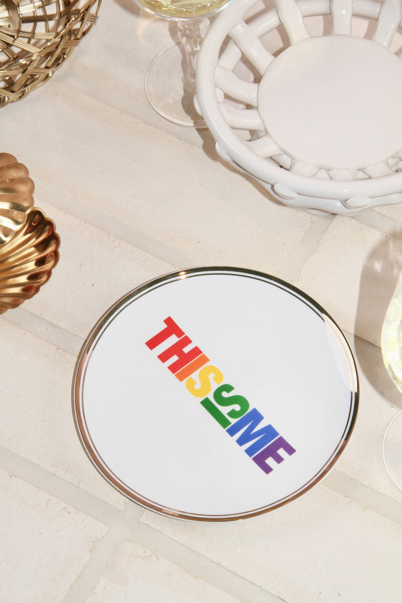 This is me small plate, rainbow colours (17cm)