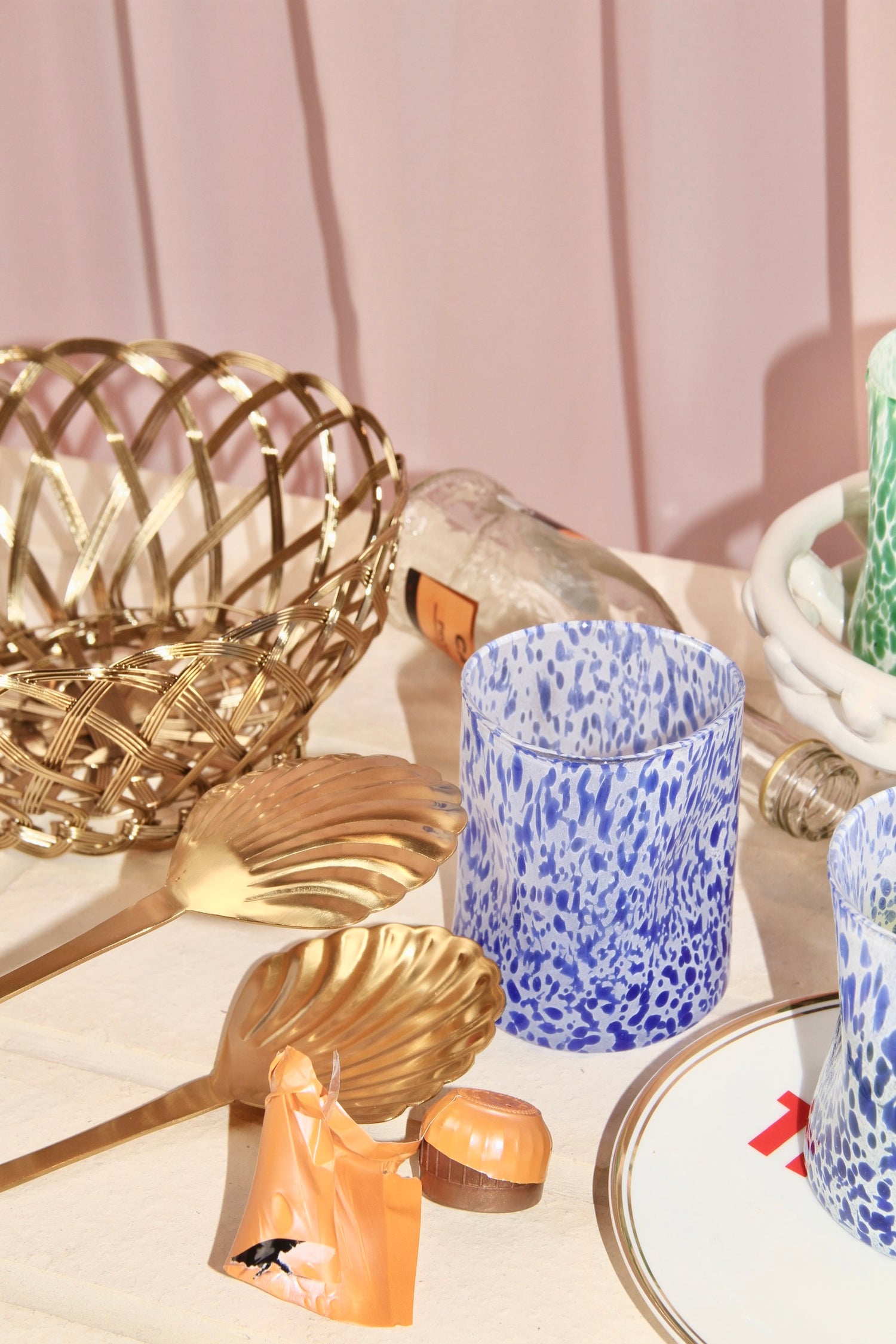 Round Copper basket, gold (S)