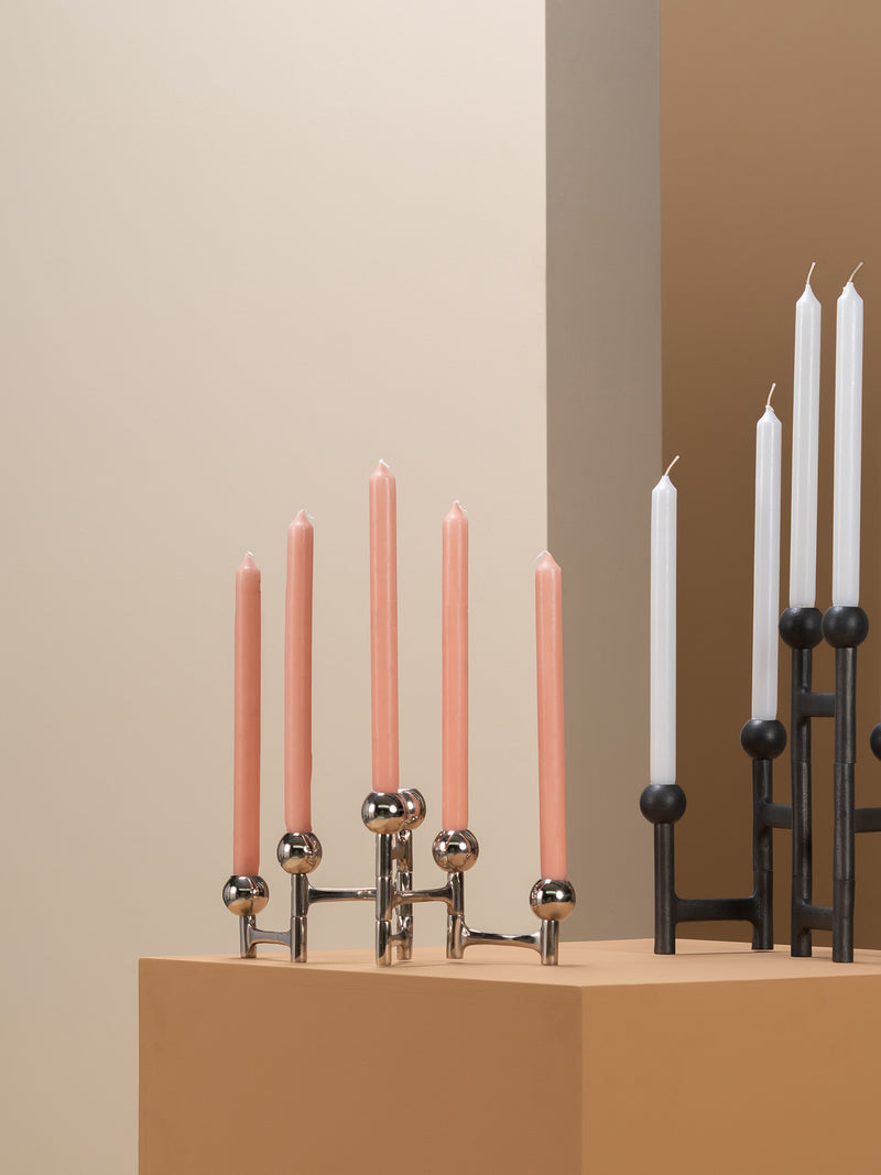 Folding round candle holder