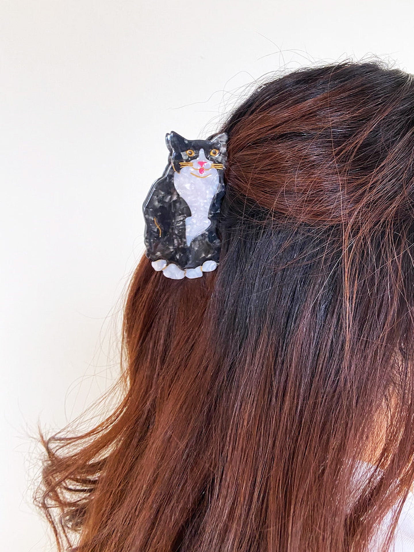 Tuxedo Cat Claw Hair Clip