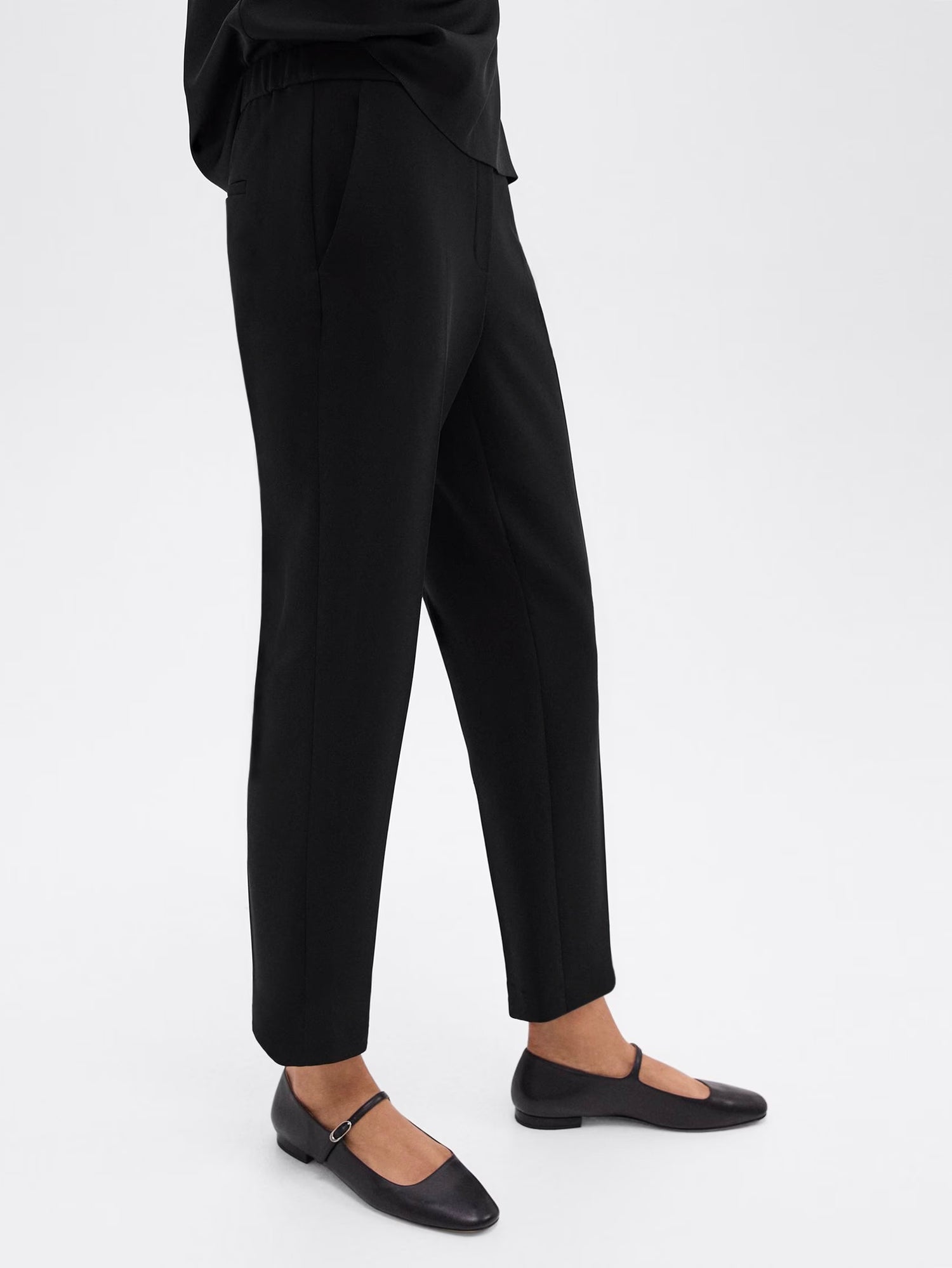 Treeca Pull-On Pant in Admiral Crepe, black