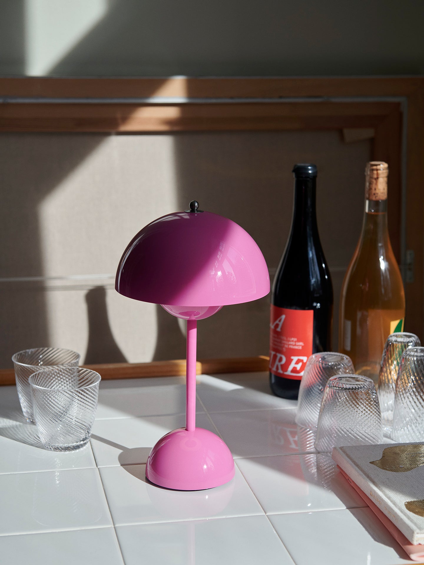 Flowerpot Portable Lamp VP9, Tangy Pink