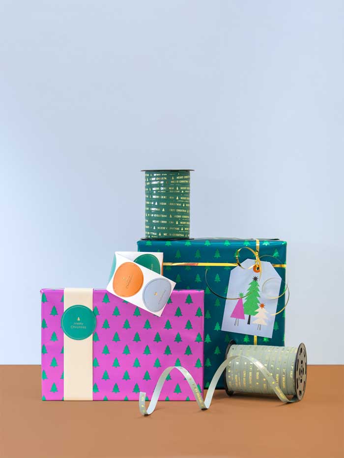 Tree Green Foil Deep Pink Christmas Gift Paper Roll, Nude (70 cm x 3 mtr)