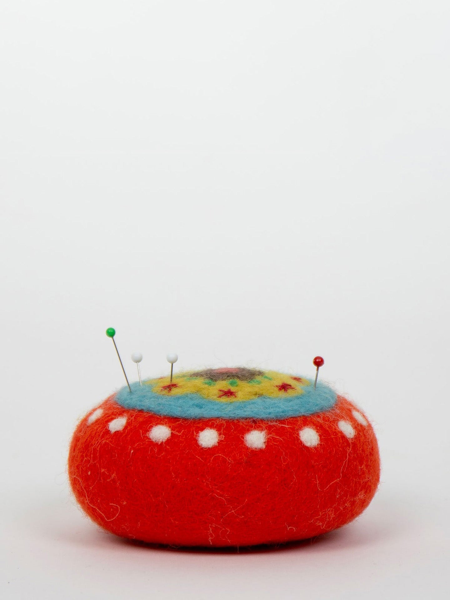 Bloom pincushion, 2 colours